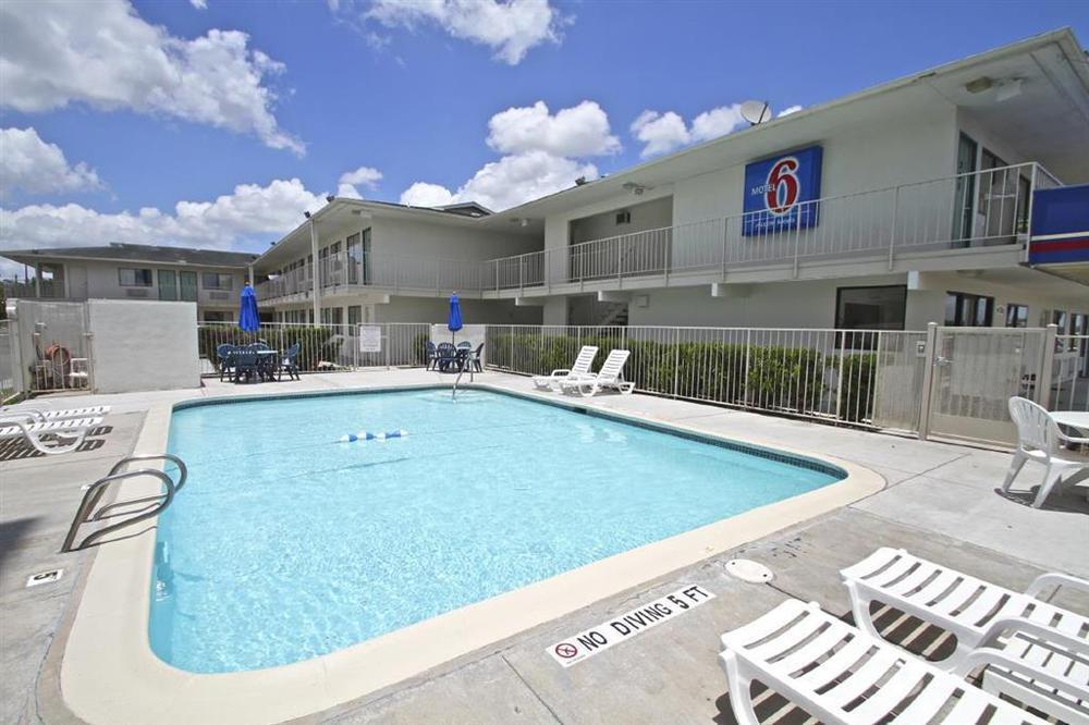 Hotel 6-mcallen, Tx
